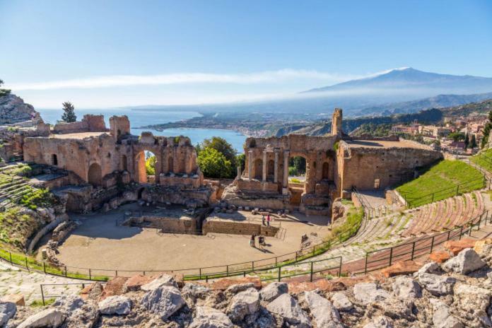 Appartamento Taormina By The Sea Mazzeo Esterno foto